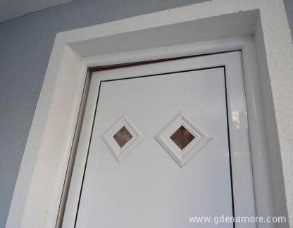 Apartmaji Lovcen, , zasebne nastanitve v mestu Rafailovići, Črna gora